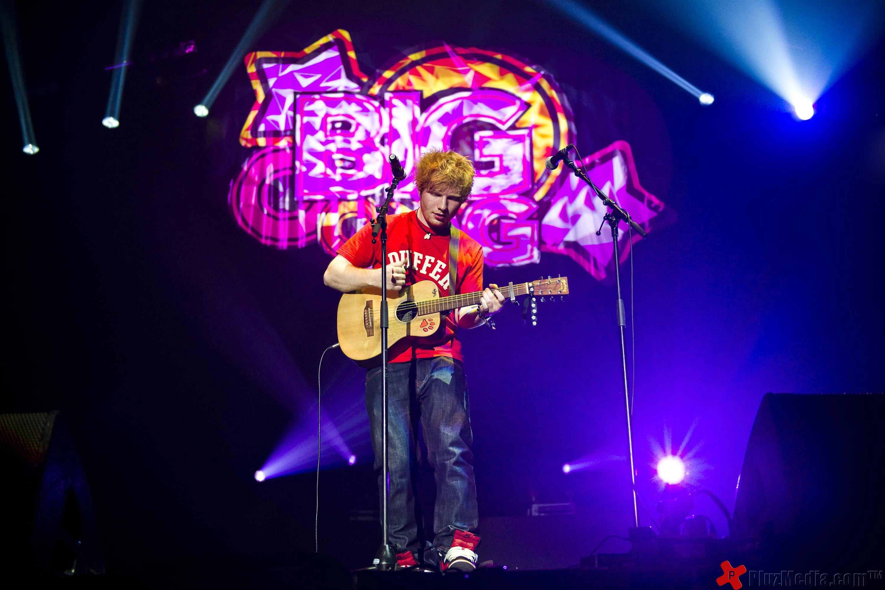 Ed Sheeran Performs Live at GirlGuiding UK - Big Gig 2011 | Picture 92341